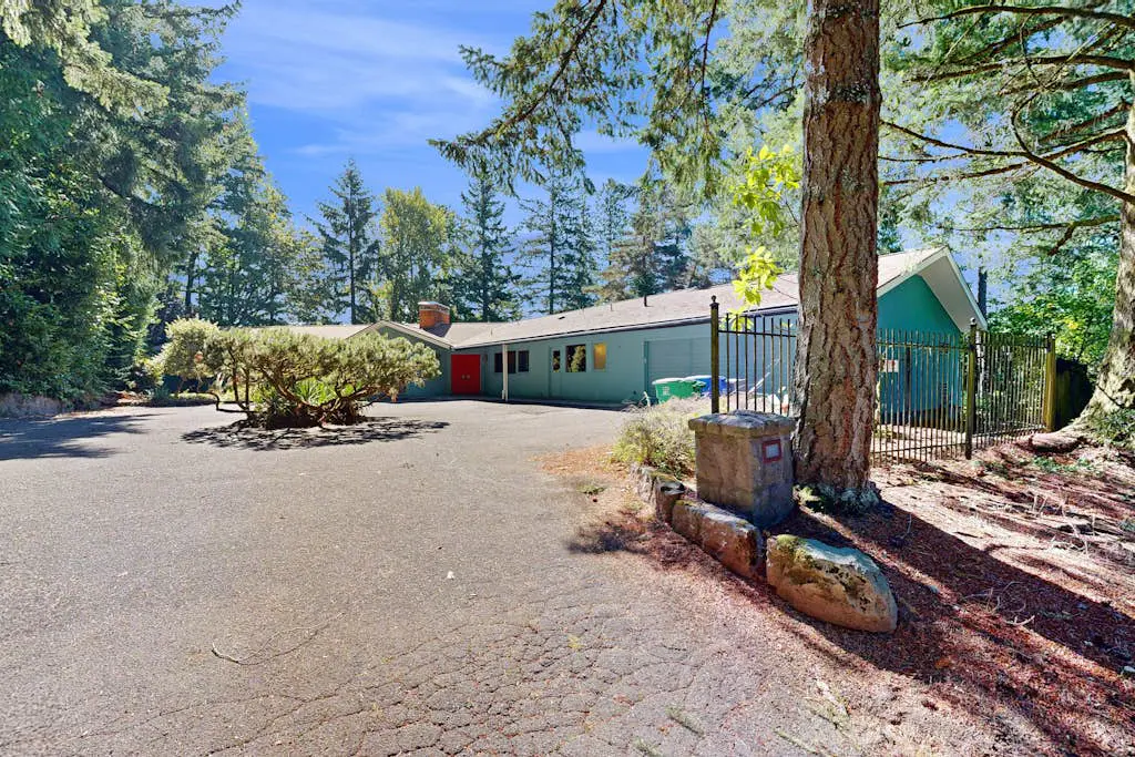 Arboretum Retreat
