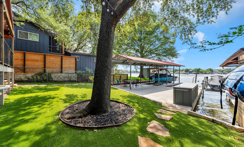 Villa Shoals - Lakeside on LBJ - Boat Dock w/Slip - Firepit - Kayak - Modern Interior