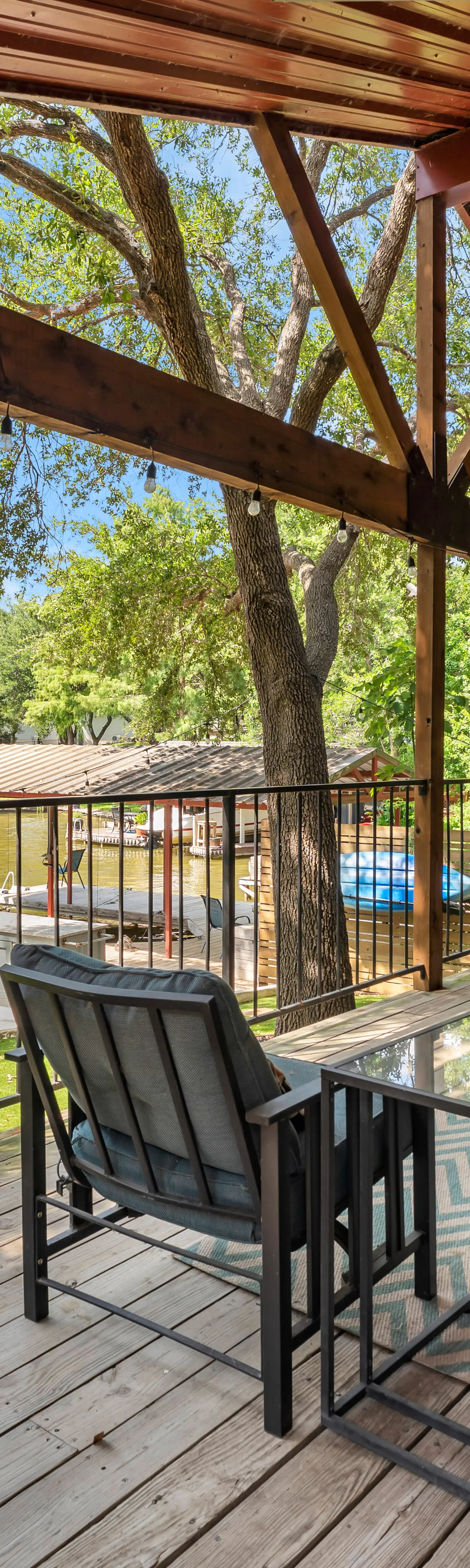Villa Shoals