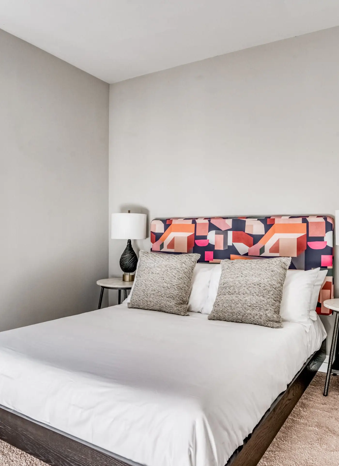 CozySuites Music Row Spacious 2BR in Nashville!