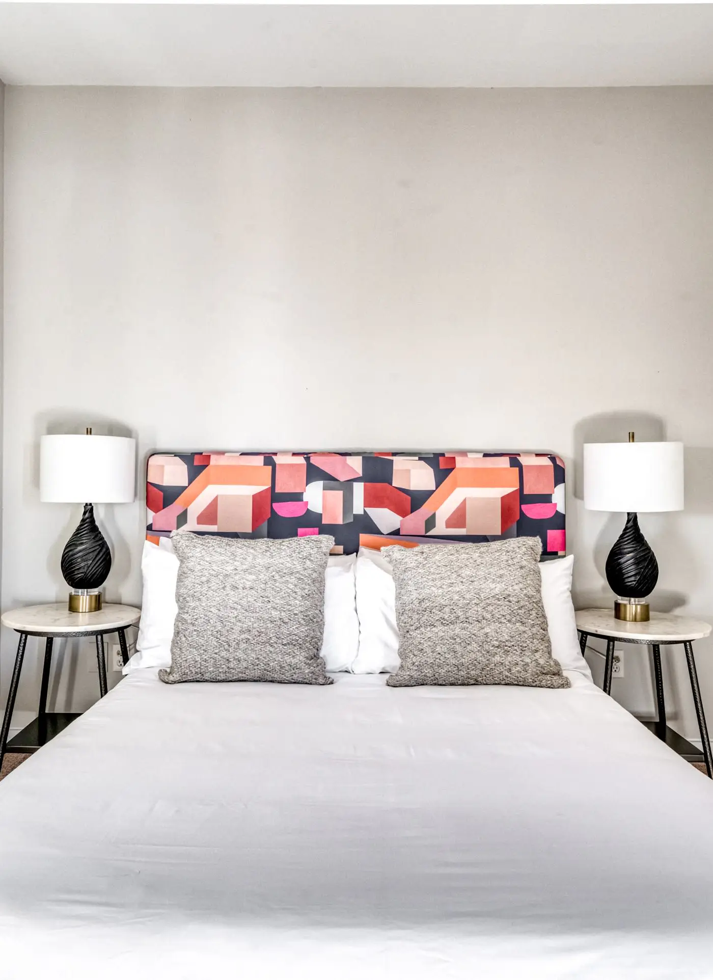 CozySuites Music Row Spacious 2BR in Nashville!