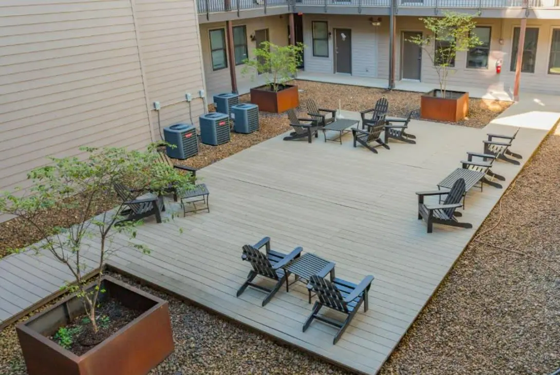 CozySuites Music Row Spacious 2BR in Nashville!