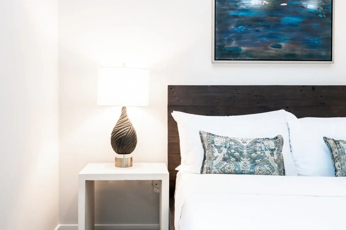 CozySuites Music Row Stunning 2BR in Nashville!