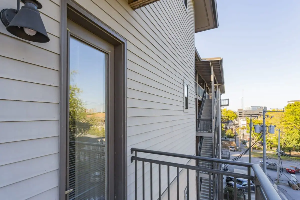 CozySuites Music Row Stunning 2BR in Nashville!