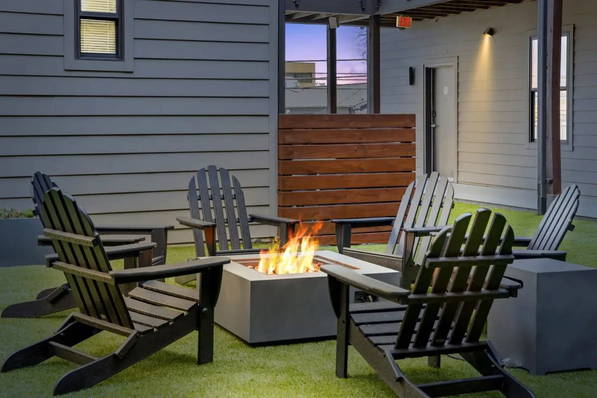 CozySuites Music Row Stunning 2BR in Nashville!