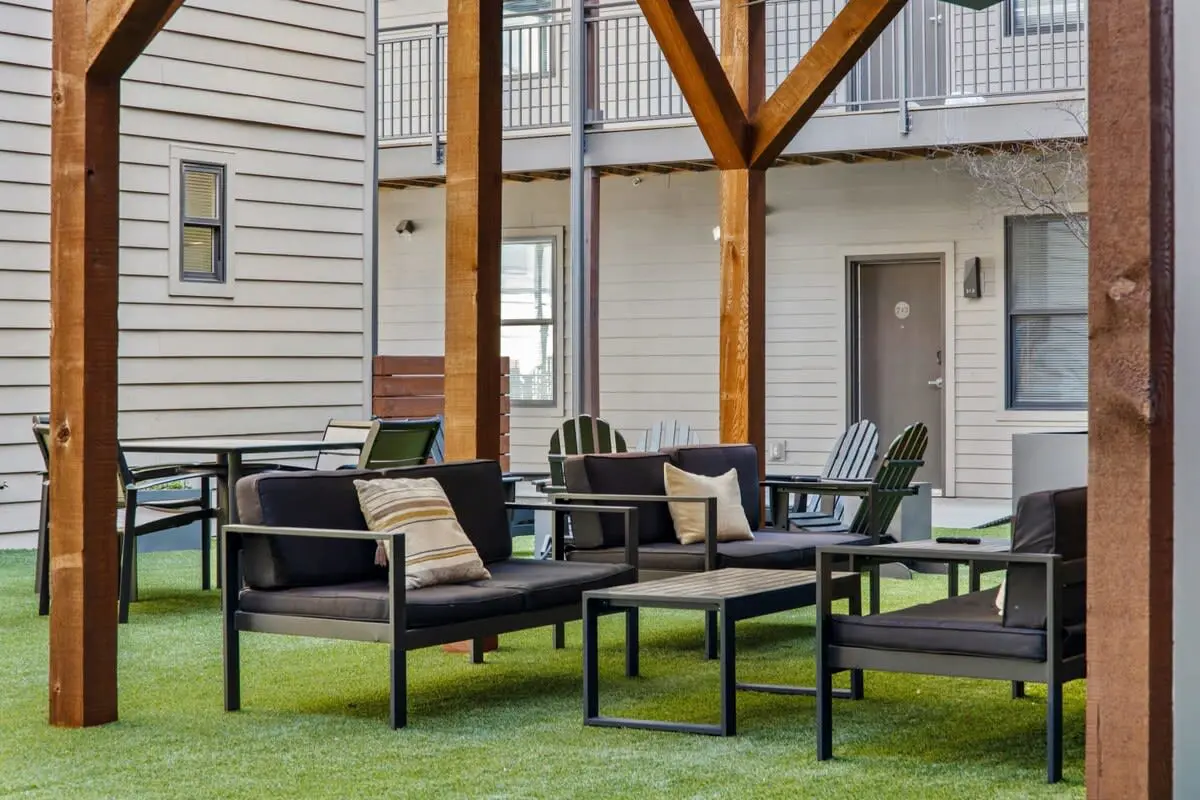 CozySuites Music Row Stunning 2BR in Nashville!