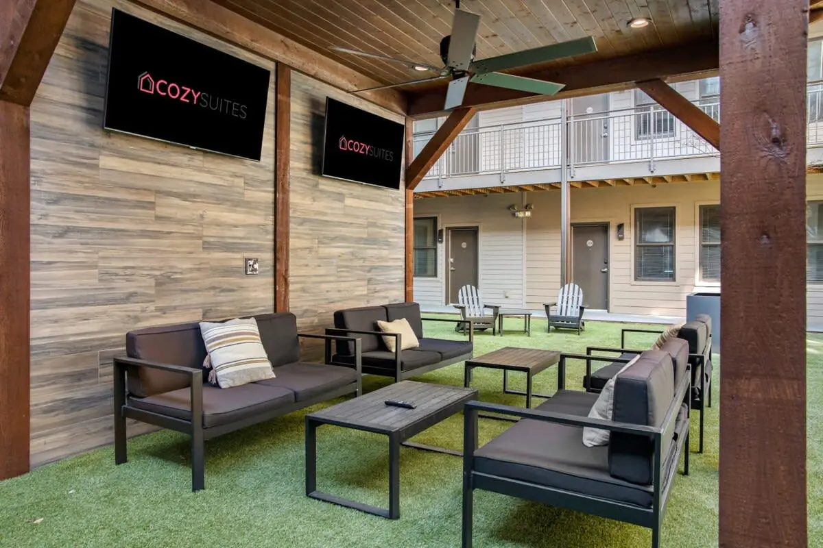 CozySuites Music Row Stunning 2BR in Nashville!