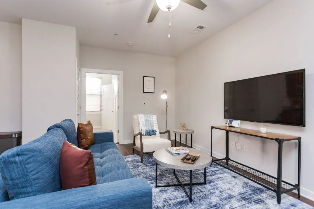 CozySuites Music Row Spacious 1BR in Nashville! 11