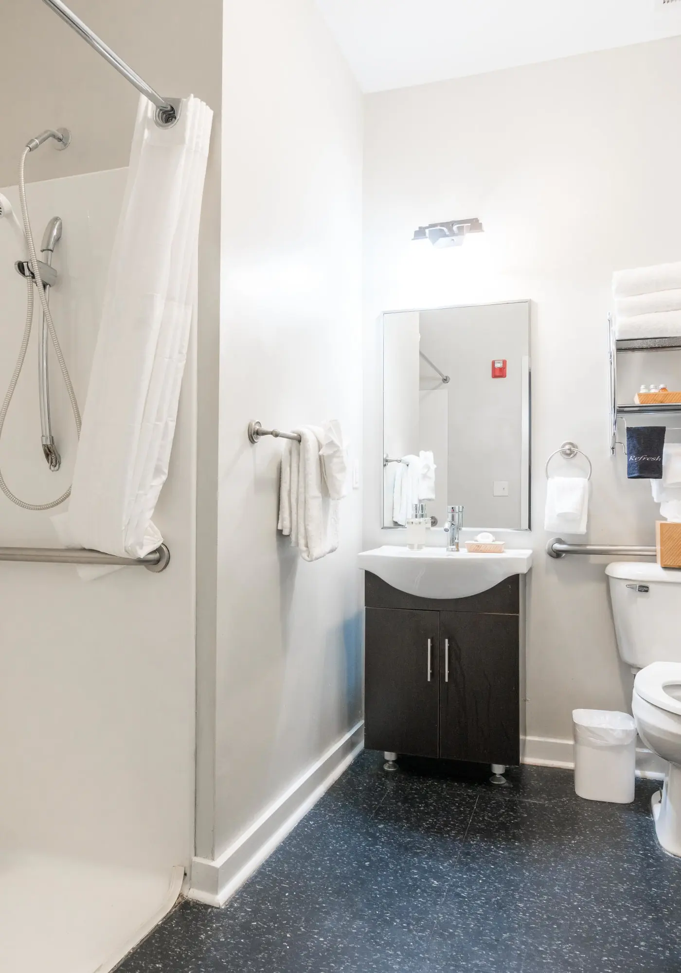 CozySuites MusicRow Astonishing SDO Nashville!