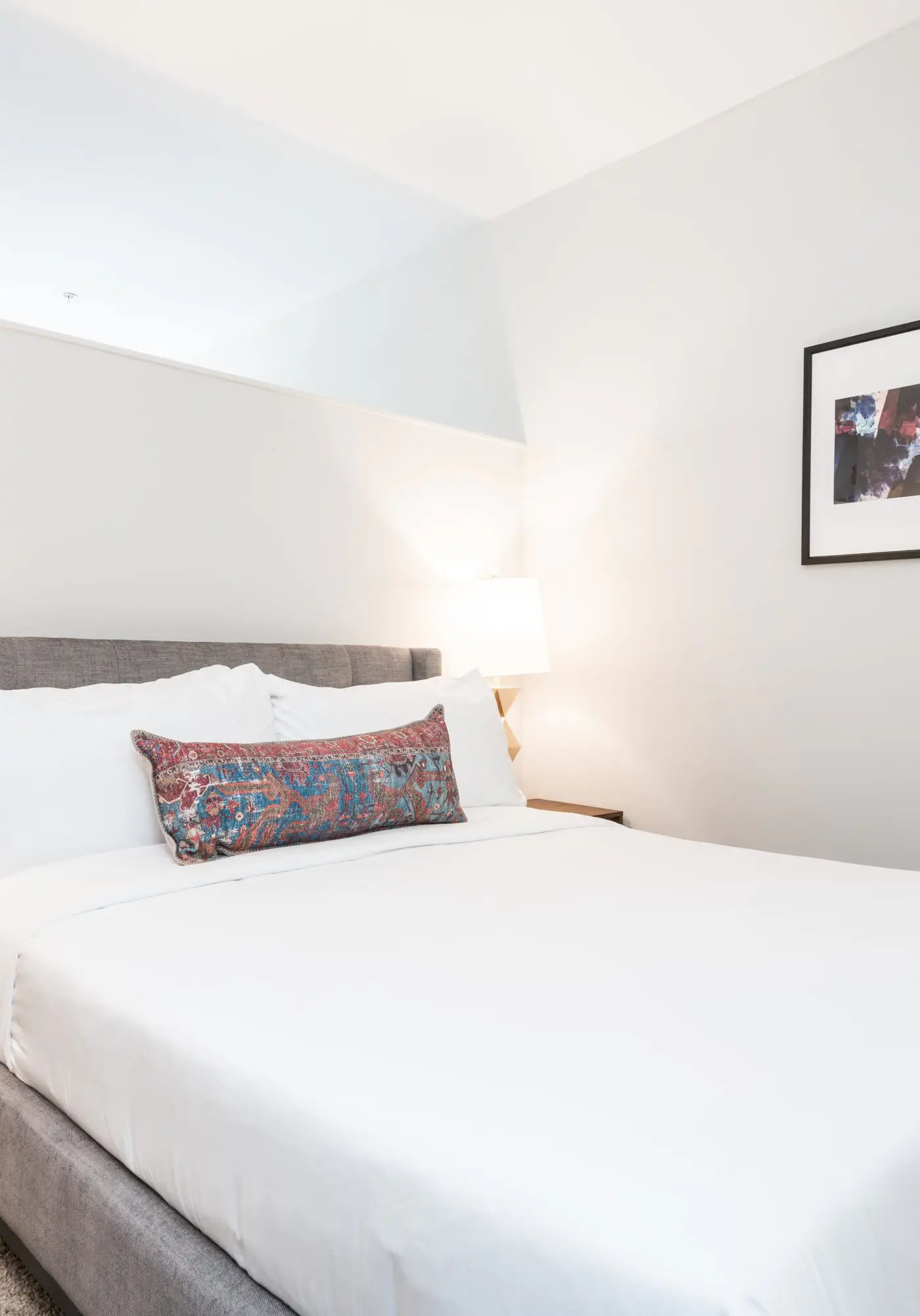 CozySuites MusicRow Astonishing SDO Nashville!