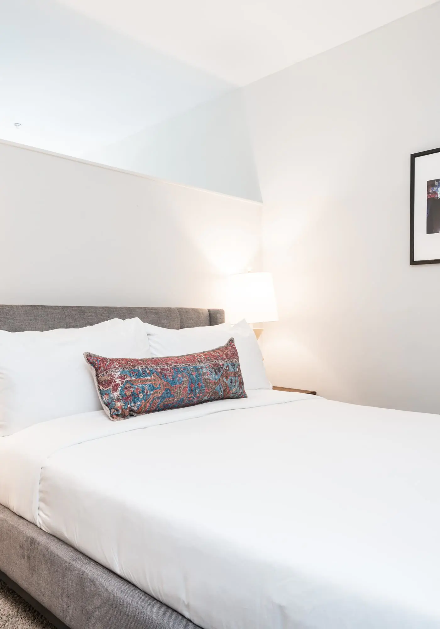CozySuites MusicRow Astonishing SDO Nashville!