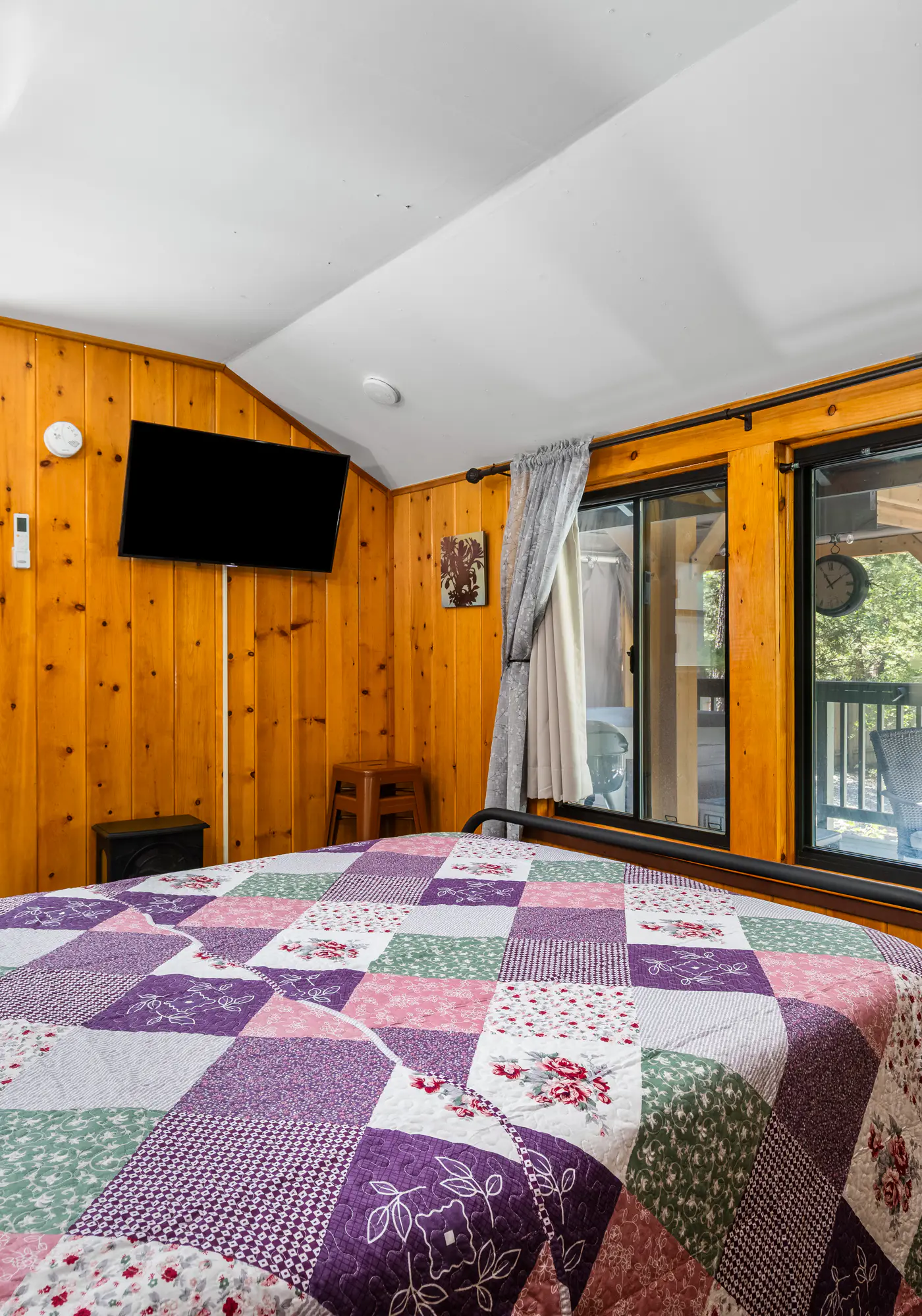 Peaceful Cabin