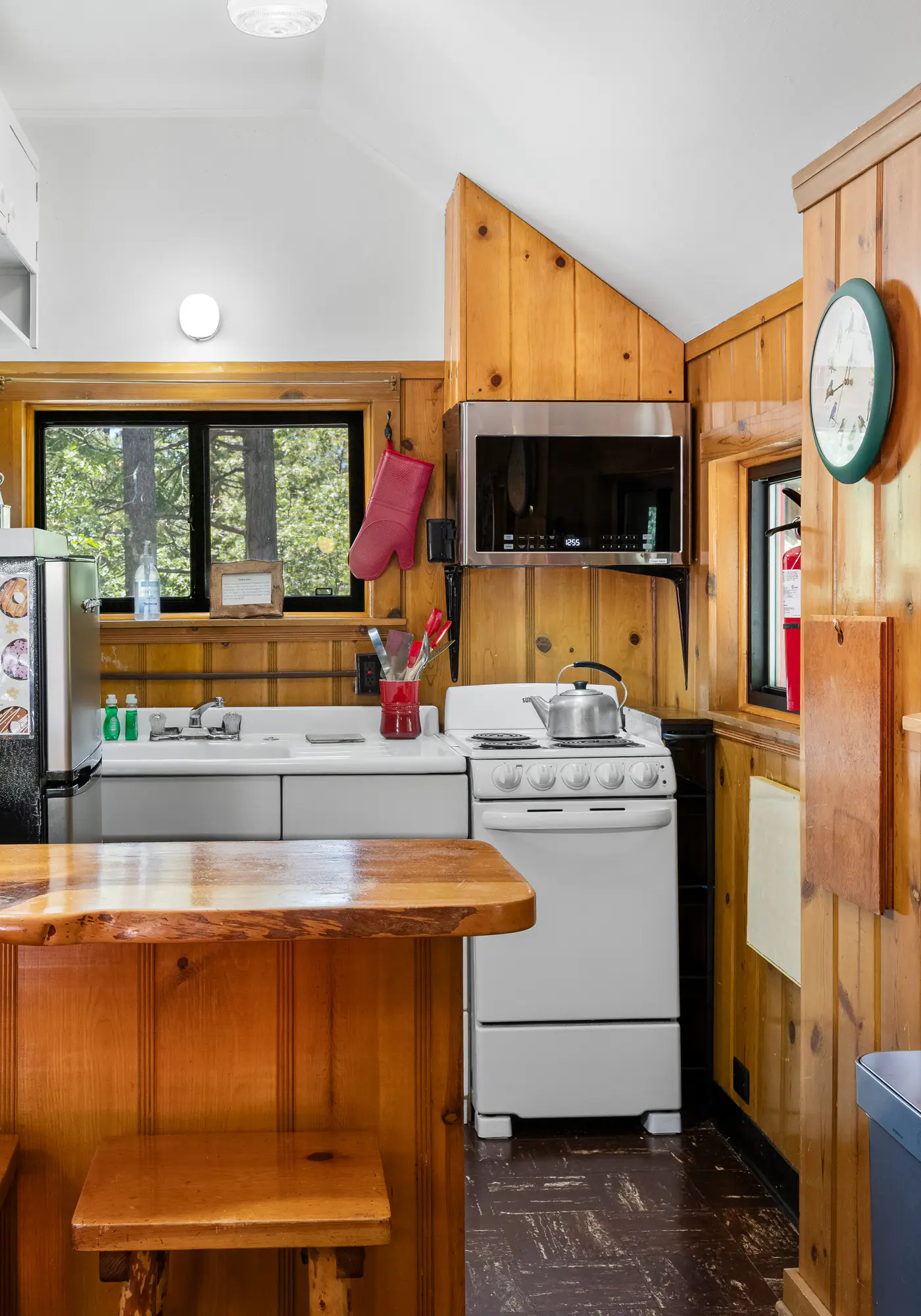 Peaceful Cabin