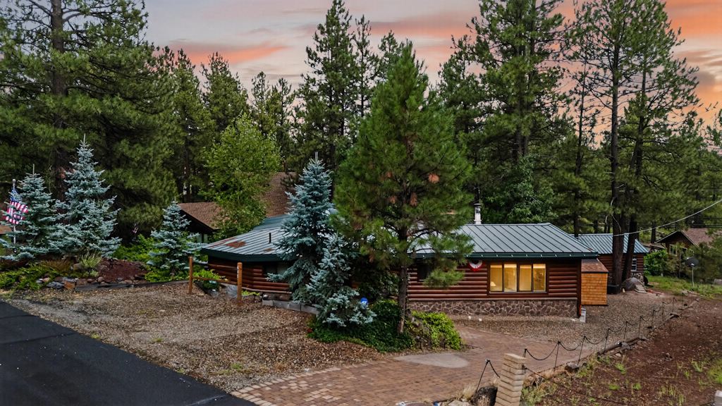 The Blue Spruce Log Cabin