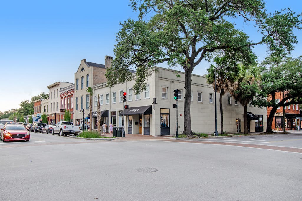 Stunning City Market condo with W/D - walk to shops & dining