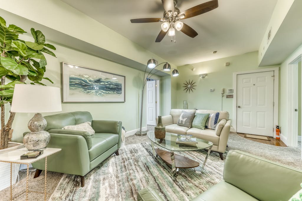 Modern Historic District duplex spacious and short walk to parks and restaurants