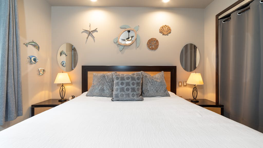 Las Palomas Phase II Coronado 506 Exceptional Oceanfront 2BR 2BA Unit.