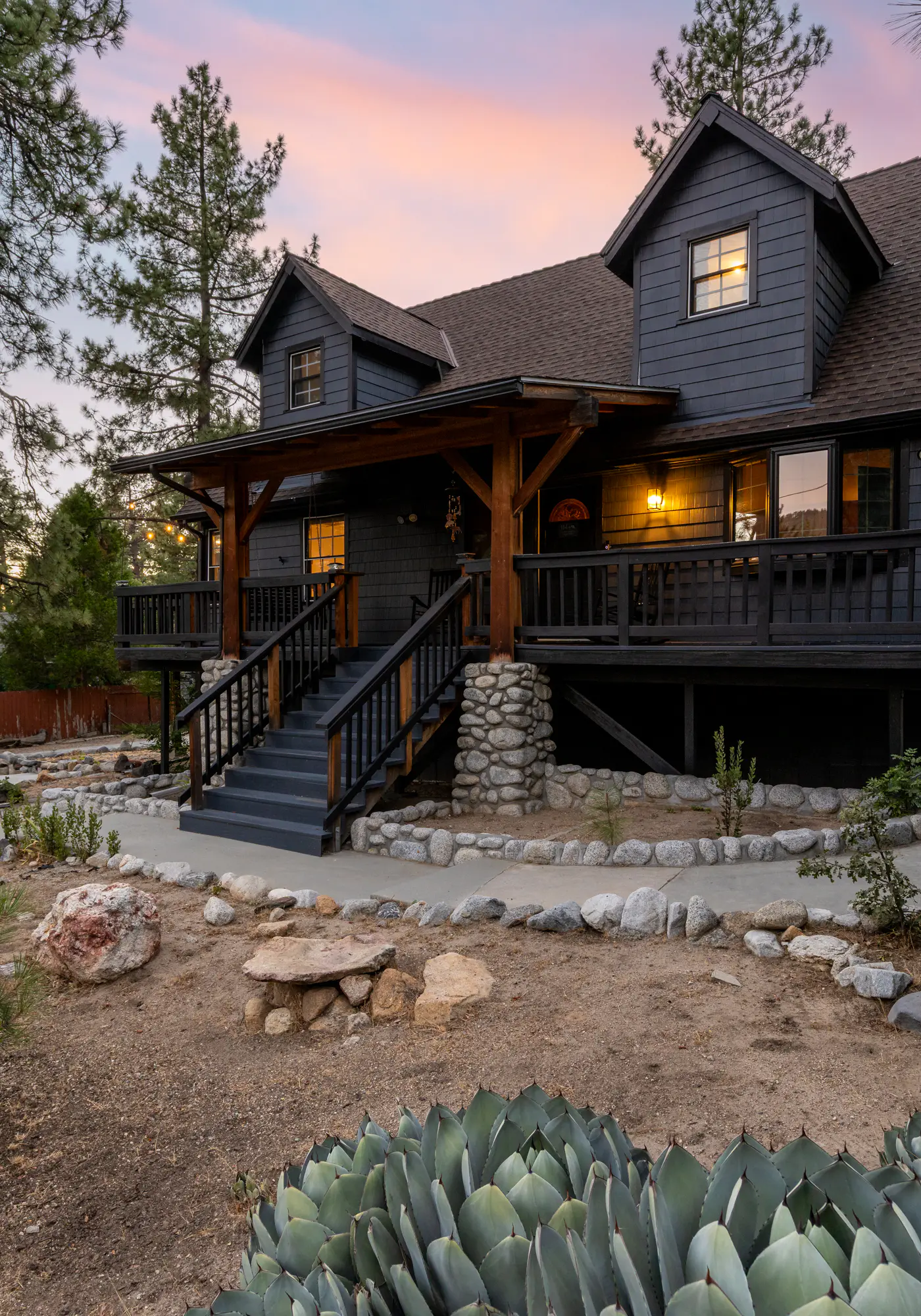 Lundquist House