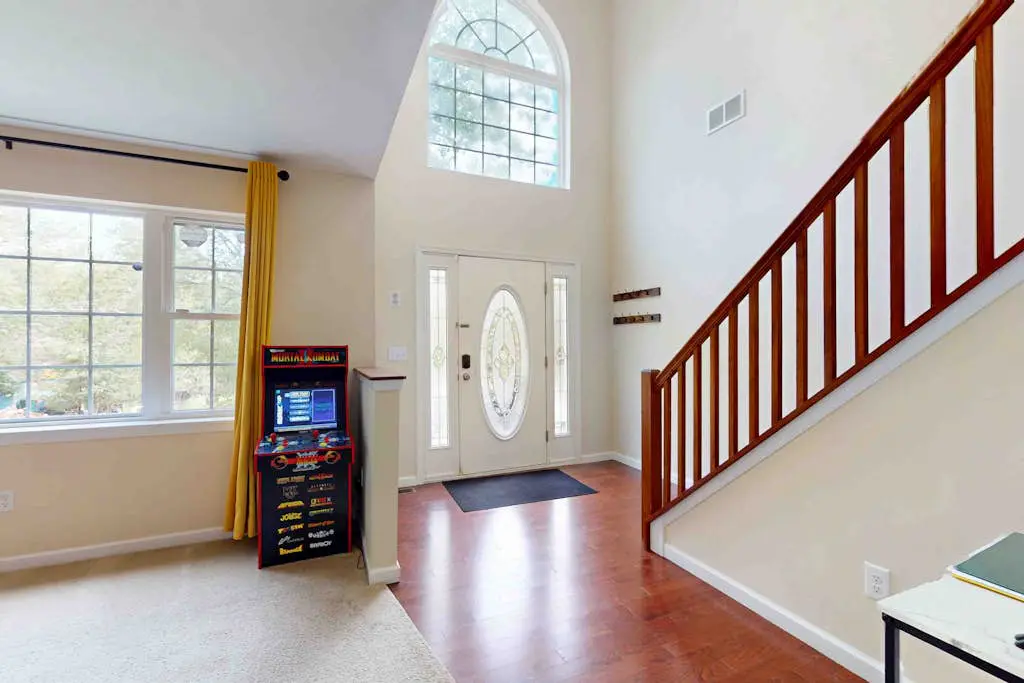 Pocono Home with Hot Tub, EV Charge, Pool & Tennis