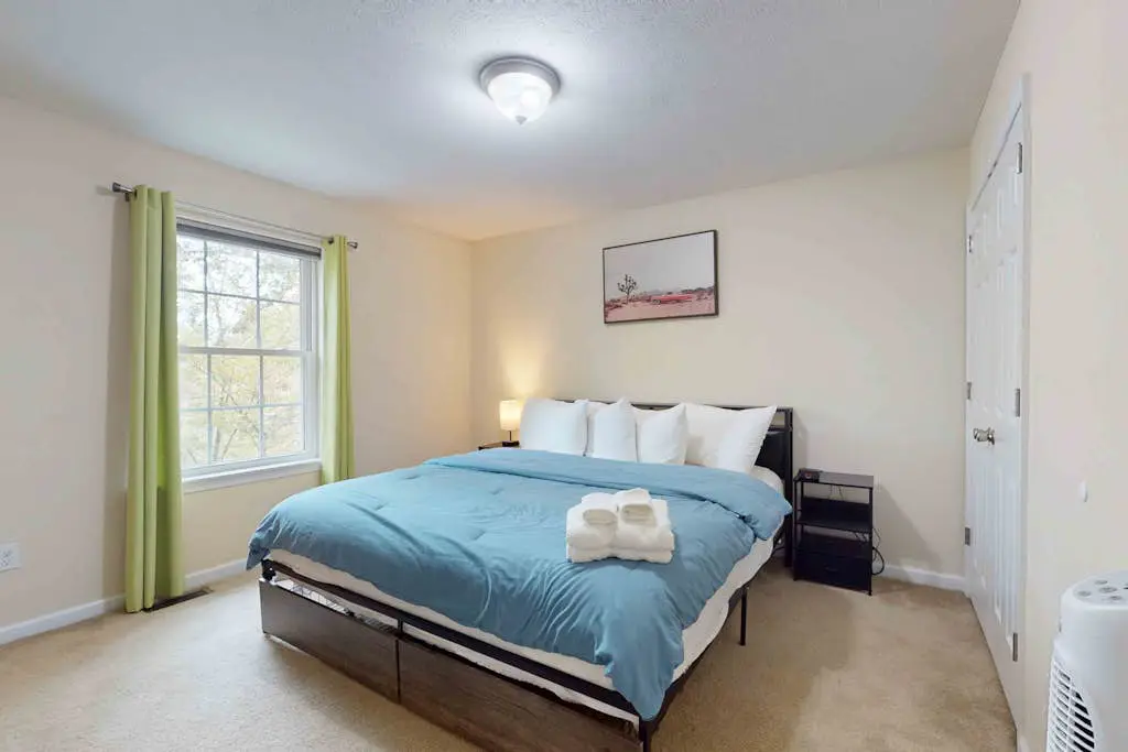 Pocono Home with Hot Tub, EV Charge, Pool & Tennis