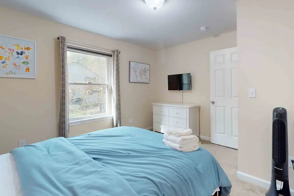 Pocono Home with Hot Tub, EV Charge, Pool & Tennis