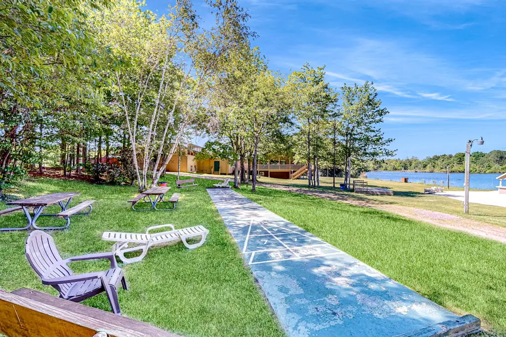 Pocono Home with Hot Tub, EV Charge, Pool & Tennis