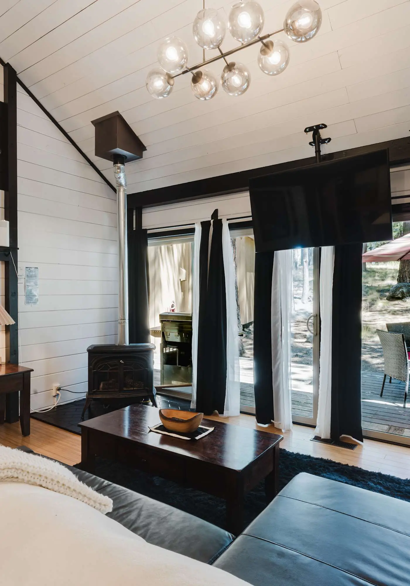 Cozy Sunriver Retreat - SHARC Passes, Bikes and BBQ