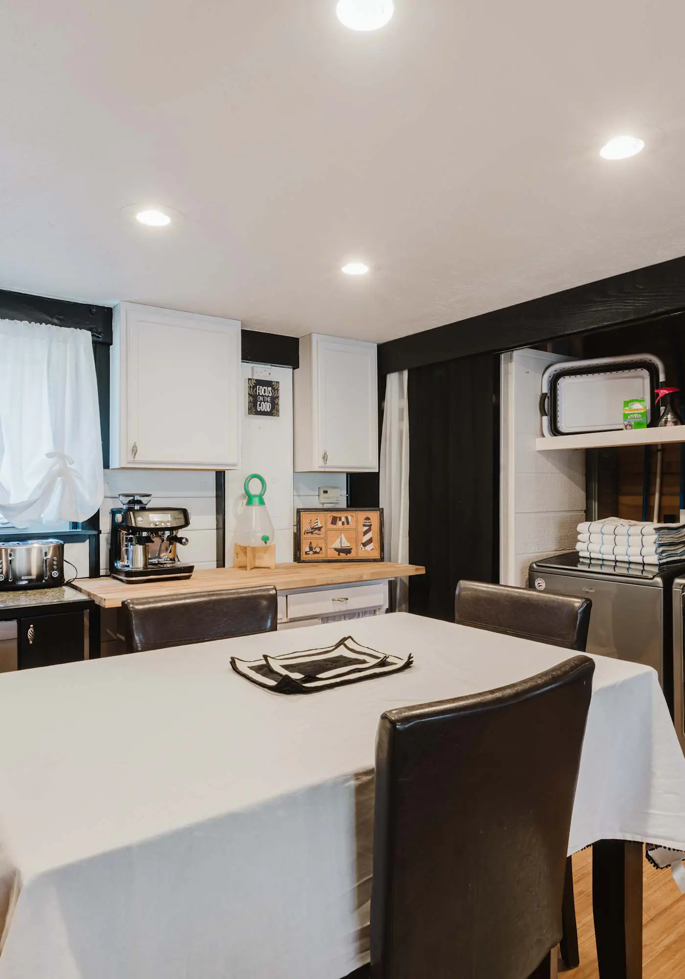 Cozy Sunriver Retreat - SHARC Passes, Bikes and BBQ