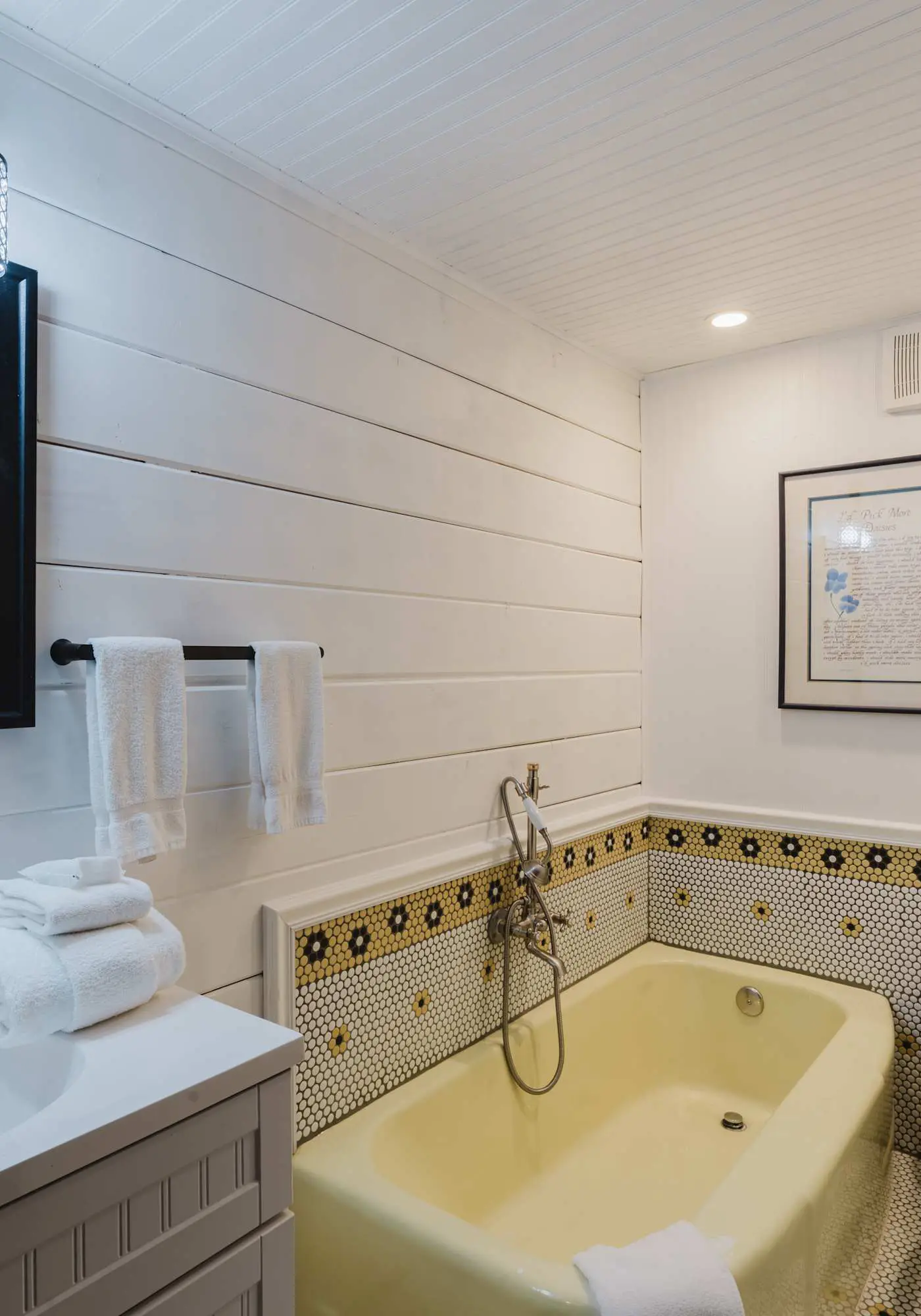 Cozy Sunriver Retreat - SHARC Passes, Bikes and BBQ