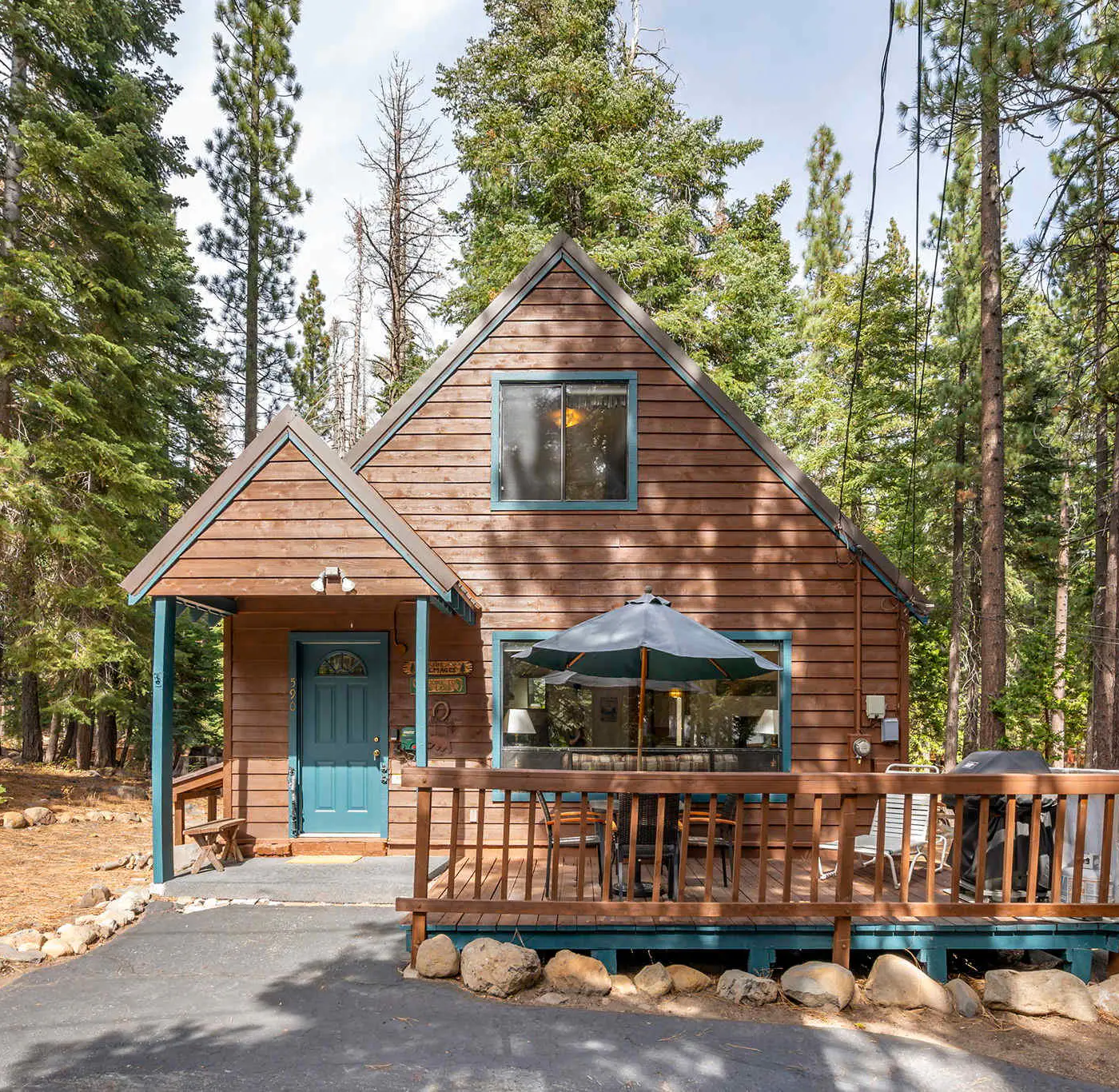 Classic Tahoe Cabin Retreat | Tahoe Park Private Beach Access & Mountain Charm
