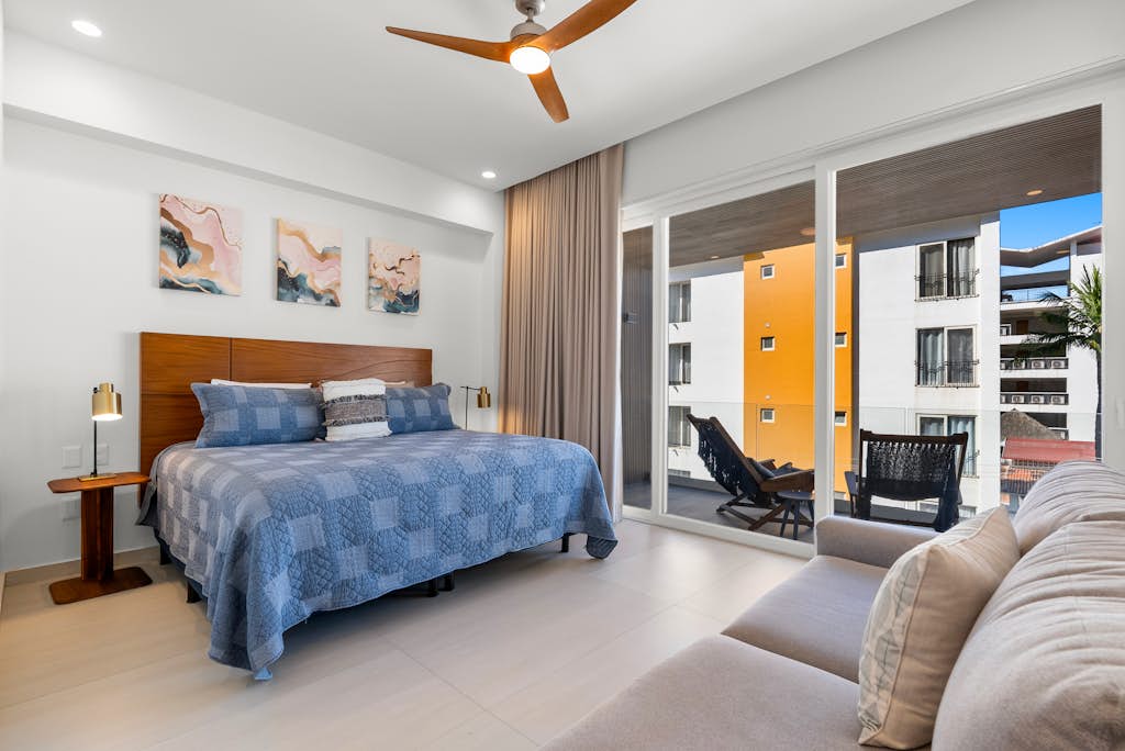 3BR condo near the ocean in Bucerías with pool, WiFi & full kitchen