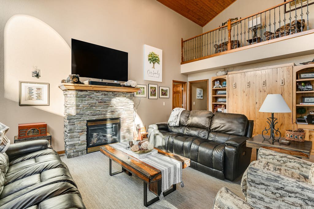 Vacation gem with pool table, shuffleboard, wet bar, furnished decks, & hot tub