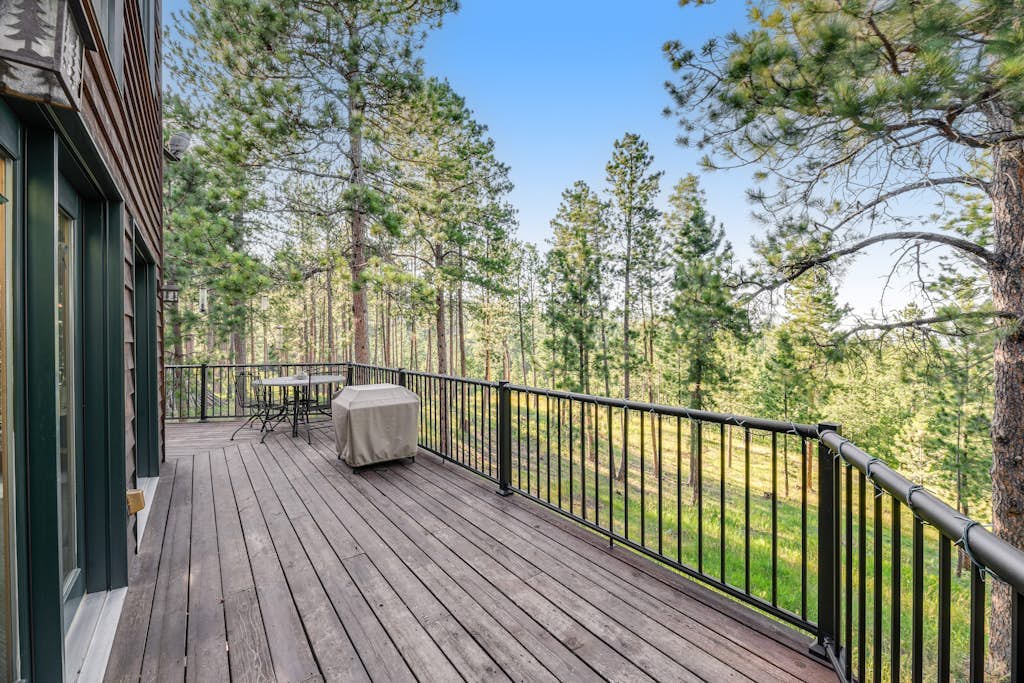 Vacation gem with pool table, shuffleboard, wet bar, furnished decks, & hot tub