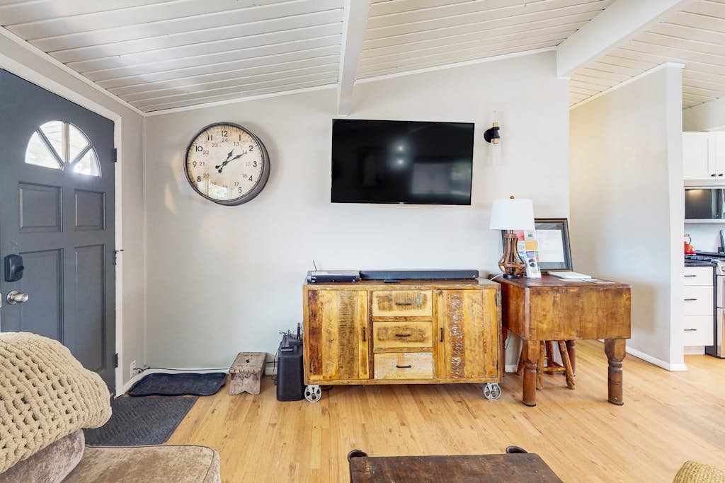 Rustic mountain view home w/ large yard, pond, & updated kitchen - dog-friendly