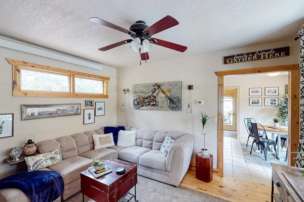 Dog-friendly cabin with amazing views, private deck, grill, patio, & W/D