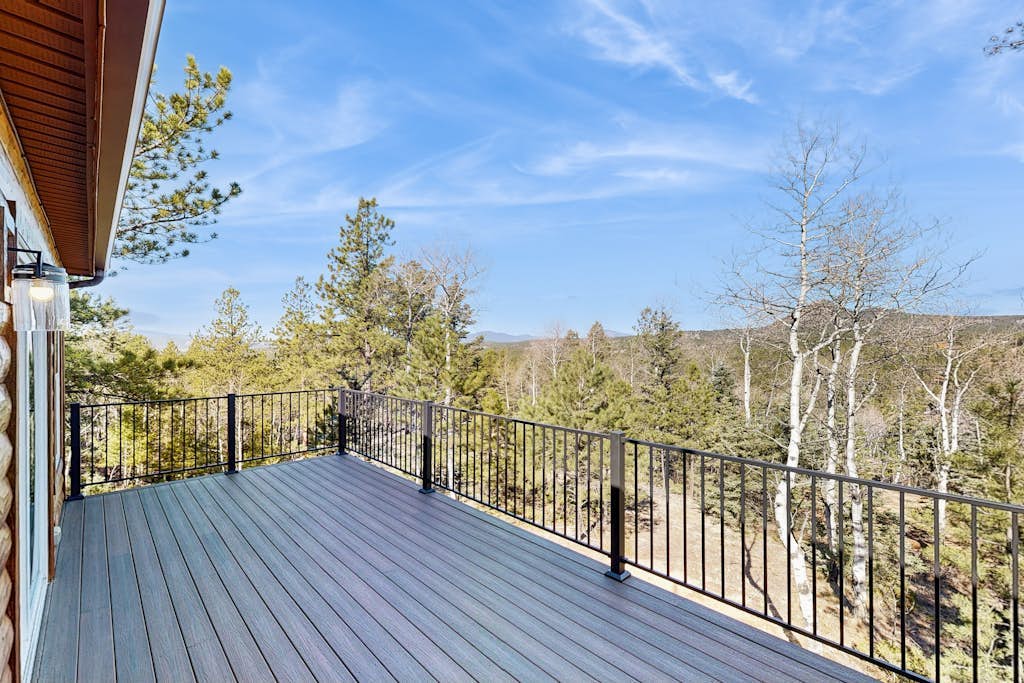 Two Rural Wood Cabins with mountain views, gorgeous deck, gym and foosball table