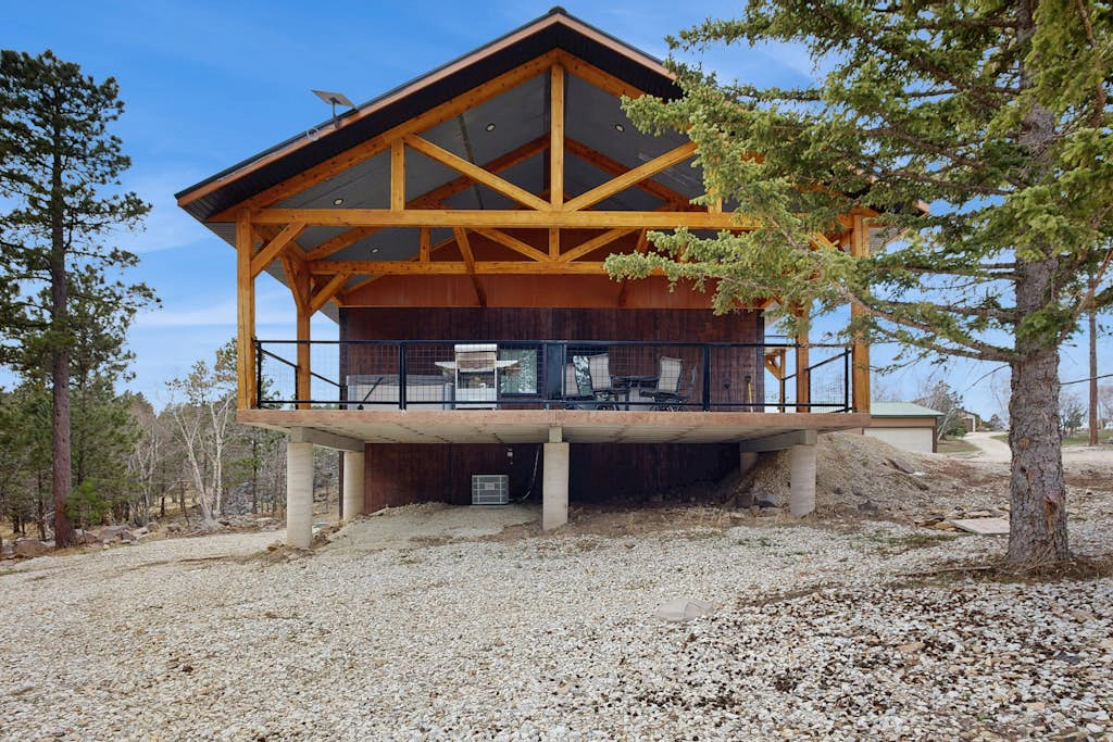 Bear Butte Hideaway