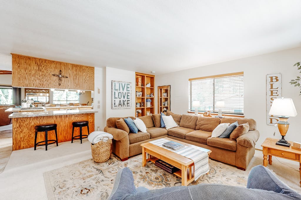 Spacious, family-friendly home w/ a gourmet kitchen, multiple decks, & free WiFi