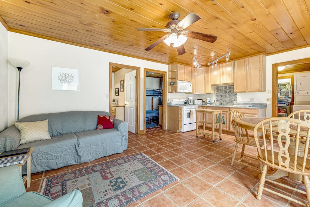Beautiful house close to Yosemite with nature views & W/D - tranquil location