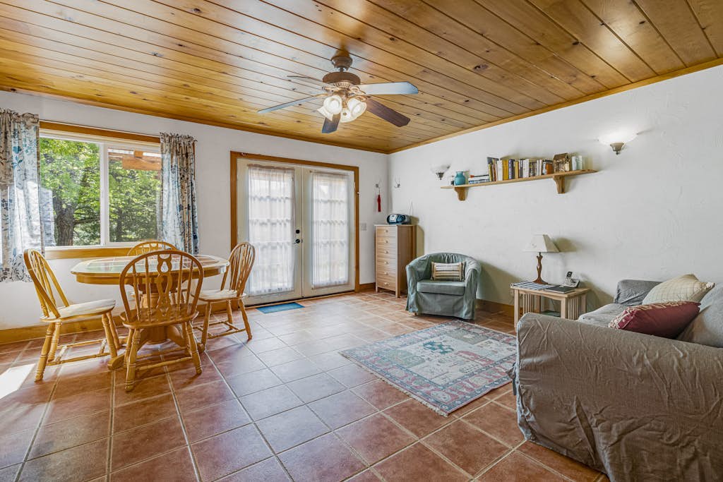 Beautiful house close to Yosemite with nature views & W/D - tranquil location