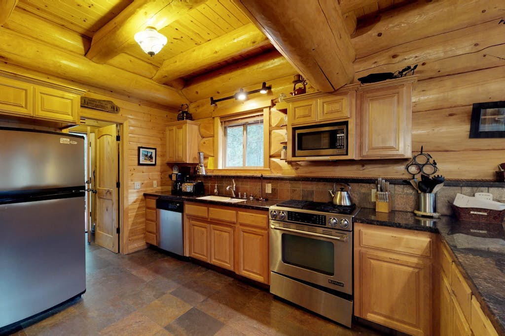 Custom-Built Log Cabin w/ Huge Deck & Great Location Steps from Huntington Lake