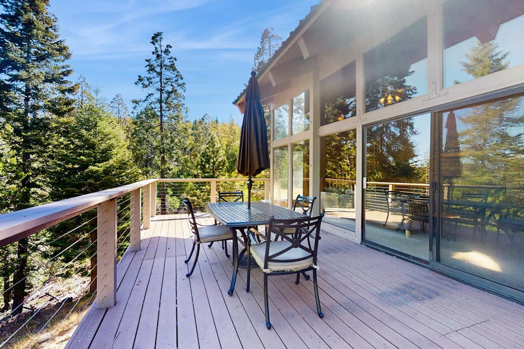 Cozy Cabin w/ Loft, Deck, WiFi, & Private W/D