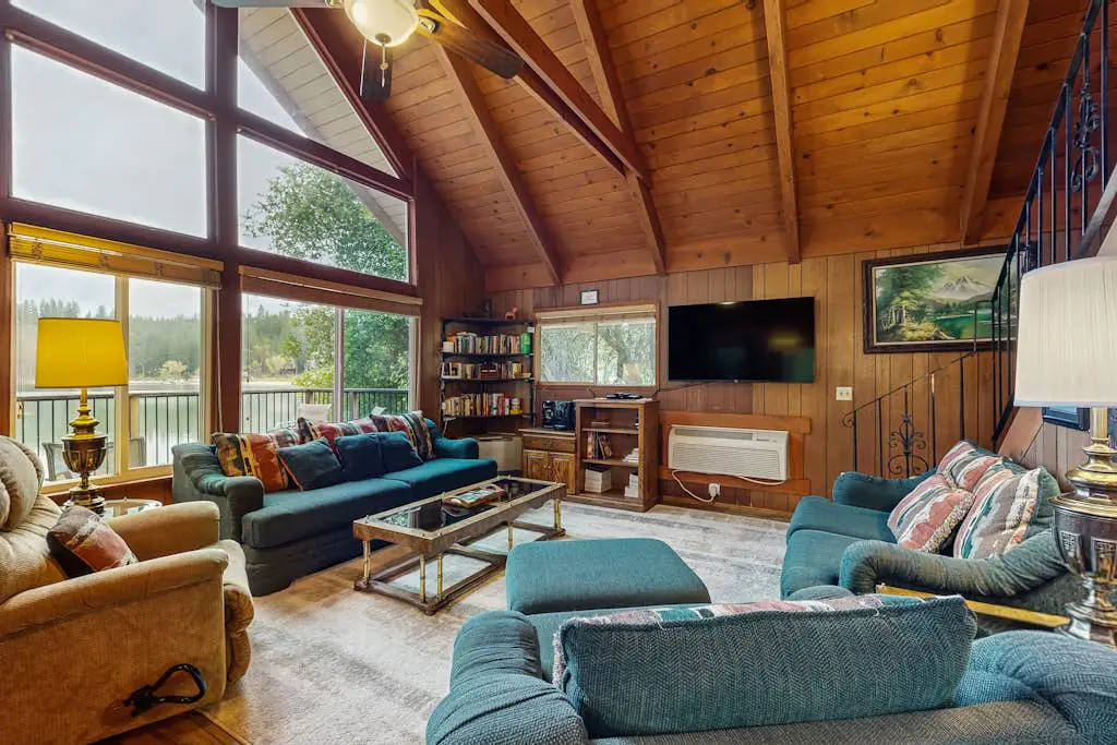 Allen Edgewater Retreat