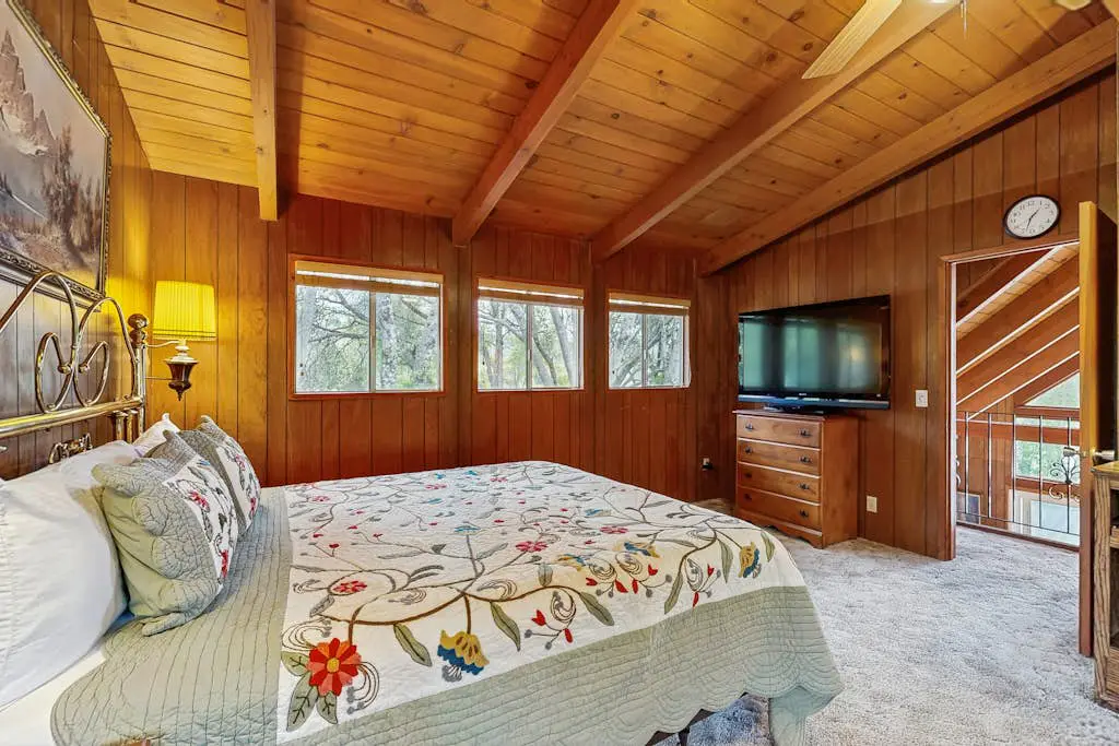 Allen Edgewater Retreat