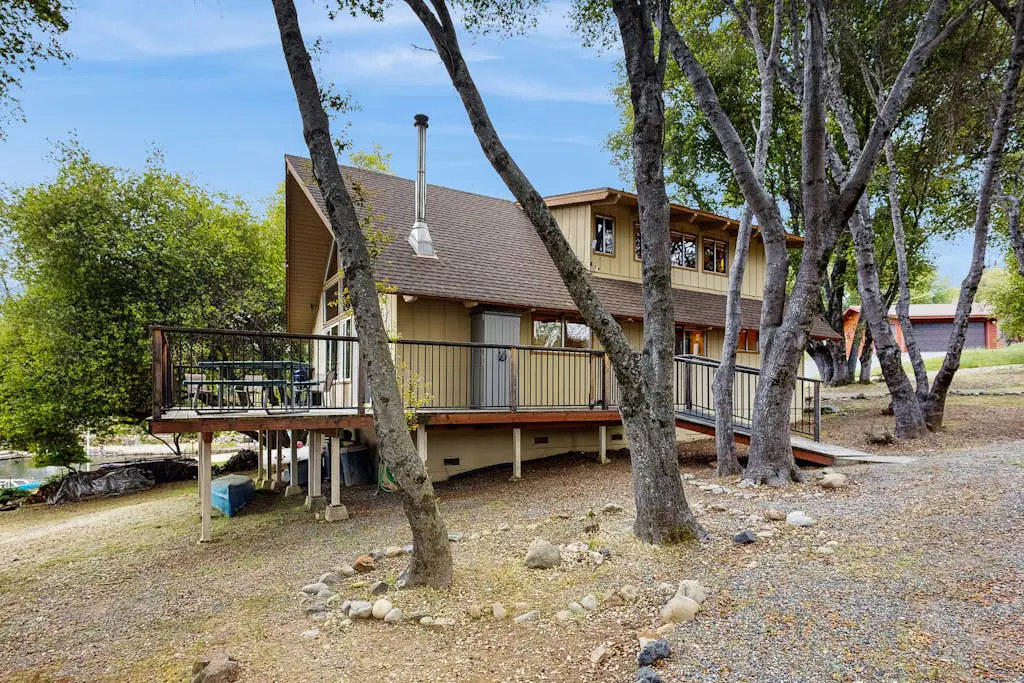 Allen Edgewater Retreat
