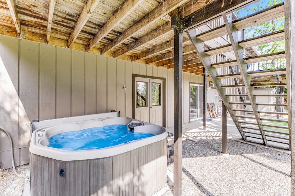 Mountain Home w/ a Game Room, Private Hot Tub, & Free WiFi