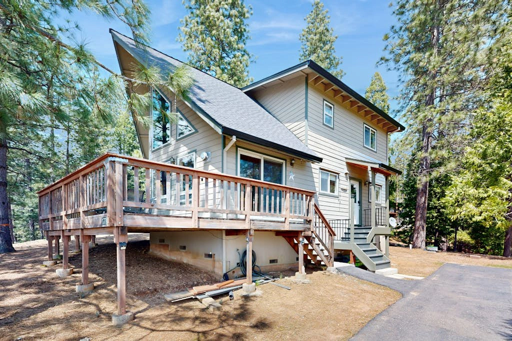 Blue Lake Springs Chalet