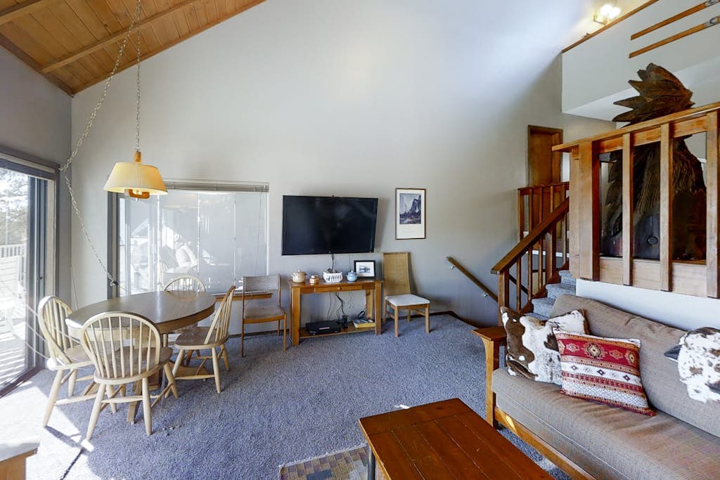 3BR Huntington Lake Condo w/ mountain views, 2 decks, WiFi, & private W/D