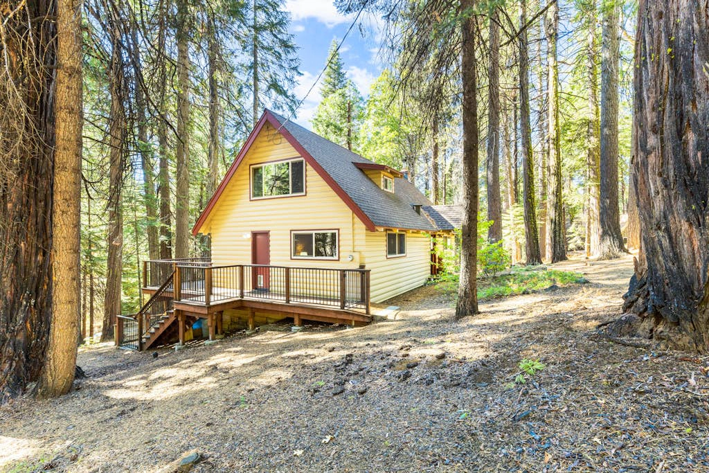 Jug Handle Hideaway