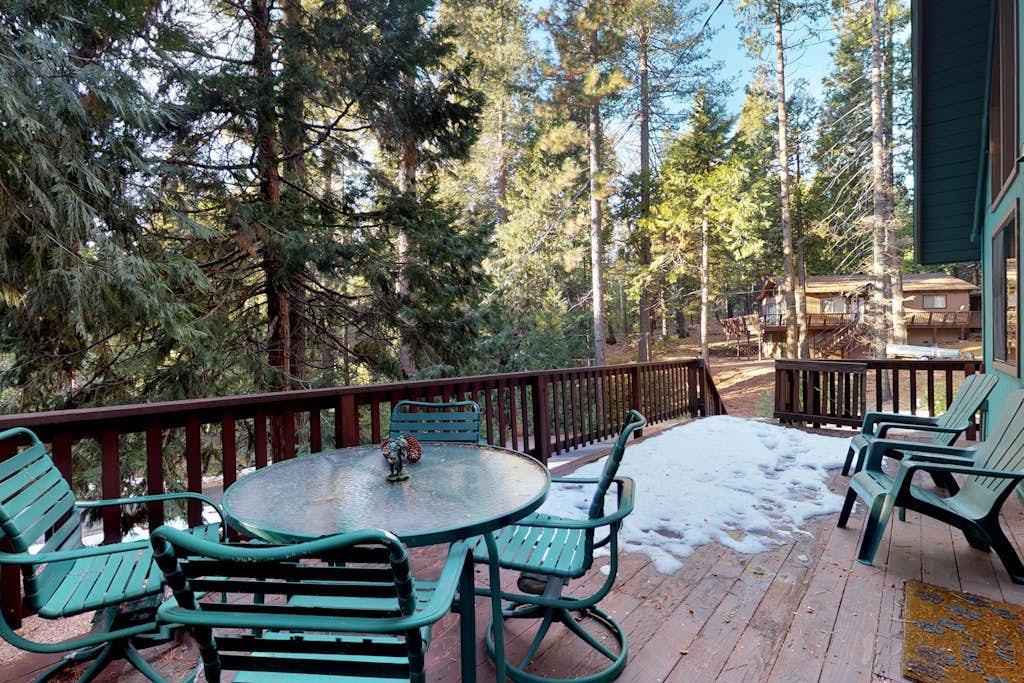 Dog-friendly Big Trees Village cabin w/ deck, gas fireplace, & private W/D